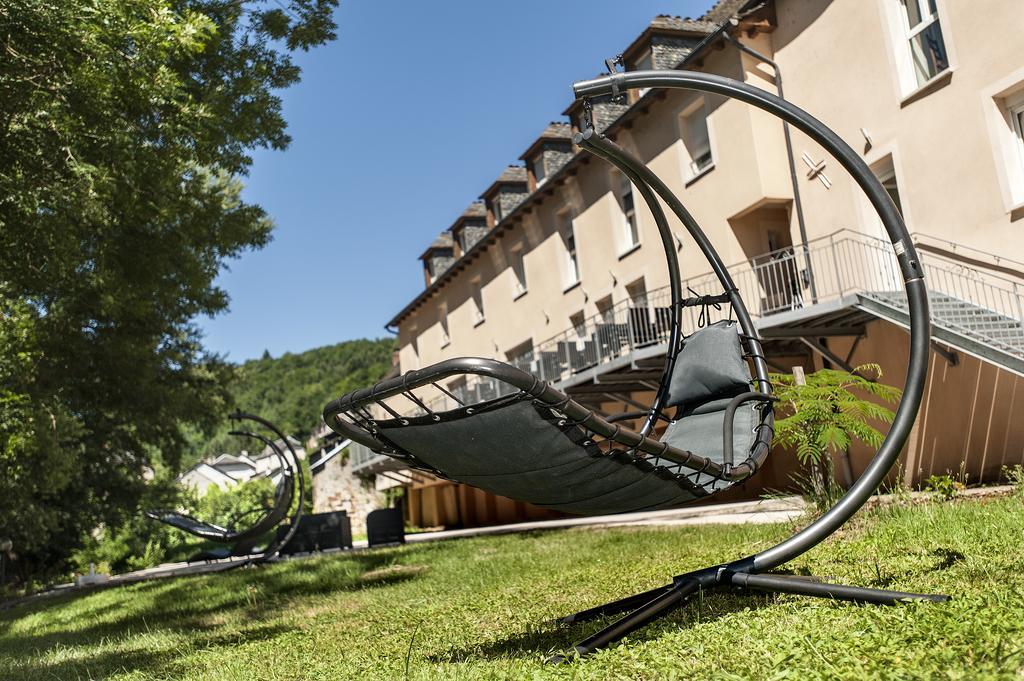 Hotel Restaurant Les 2 Rives - Logis Banassac Eksteriør billede