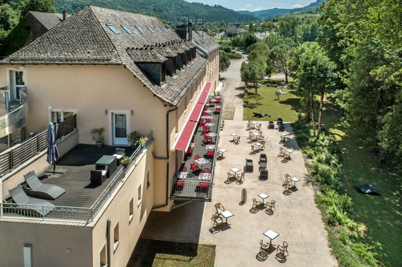 Logis Hotel Restaurant Les 2 Rives - A75, En Bordure De Riviere Banassac Eksteriør billede
